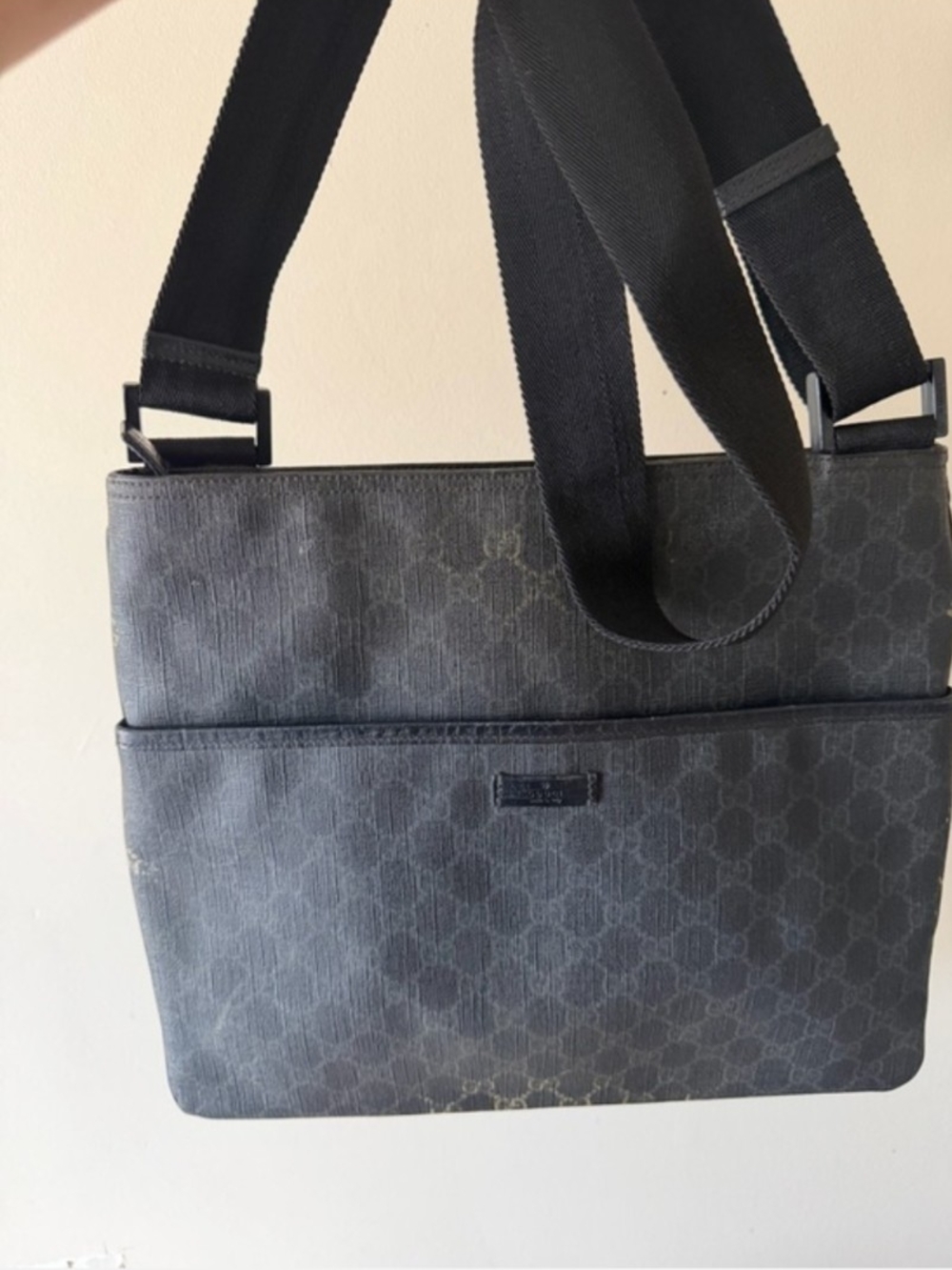 Gucci Men's Women's Black Gray Signature GG Monogram Purse Bag Crossbody Satchel
